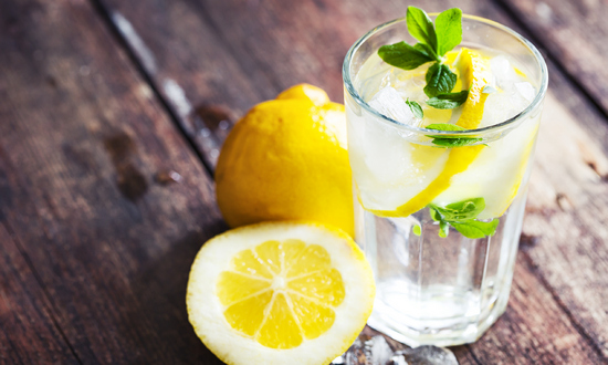 польза воды с лимоном для организма