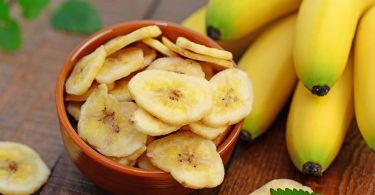 В чем вред банановых чипсов?