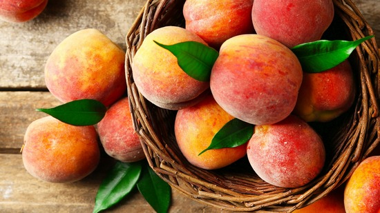 Персик: польза и вред для здоровья человека