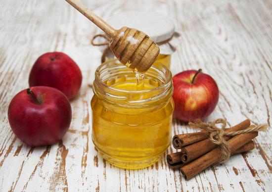 Корица с медом: польза и вред
